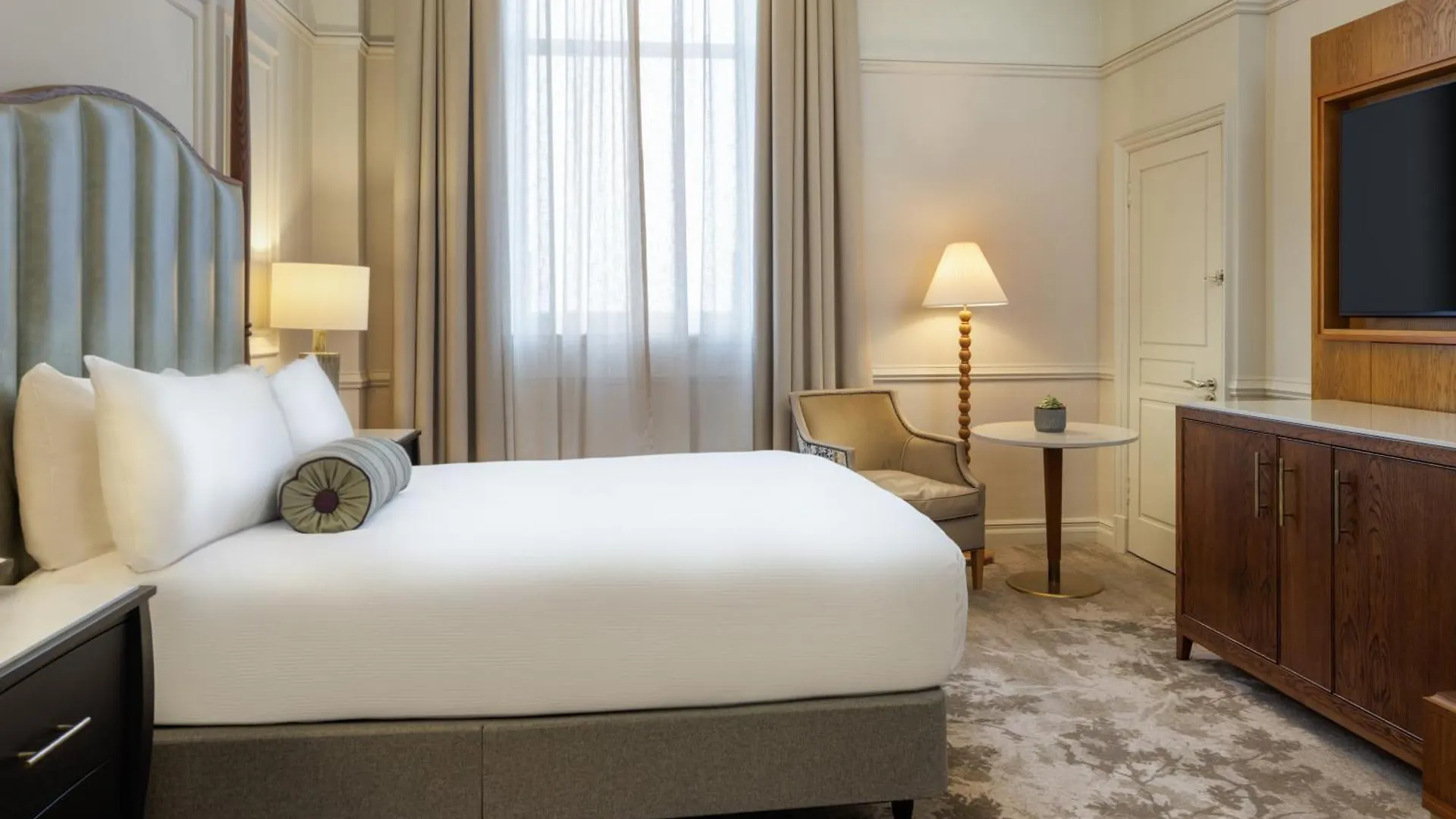 The Caledonian Edinburgh, Curio Collection By Hilton Hotel 5*, Edinburgh