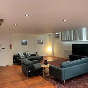 Charter House School Serviced - Hull Serviced Hsa United Kingdom