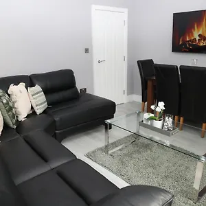 Homely 1-bed In United Kingdom