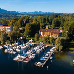 Yachthotel Chiemsee Gmbh Hotel Prien