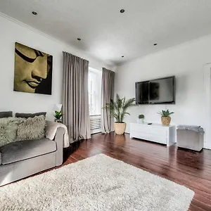 Guestready - Modern 2br On The Royal Mile! Edinburgh