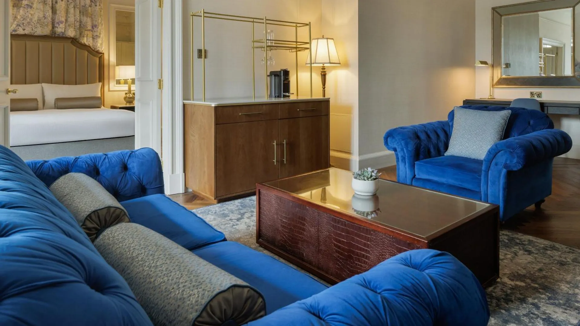 Отель The Caledonian Edinburgh, Curio Collection By Hilton