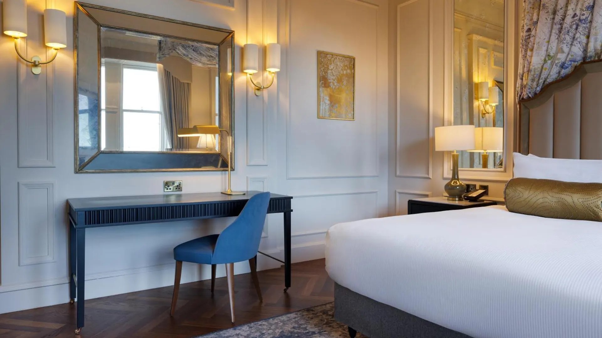 Hotel The Caledonian Edinburgh, Curio Collection By Hilton  EDI